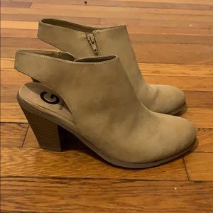 G by Guess Garybel slingback shootie.